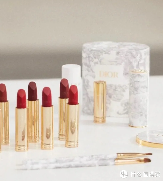 彩妆界奢品路线：Dior迪奥推出4300+元高定口红！