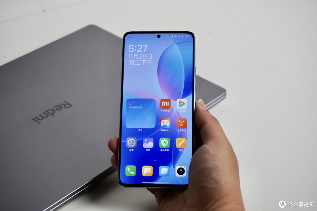 phonetalk:大魔王回归!质感,颜值,性能,redmi k70 pro表示我全都要