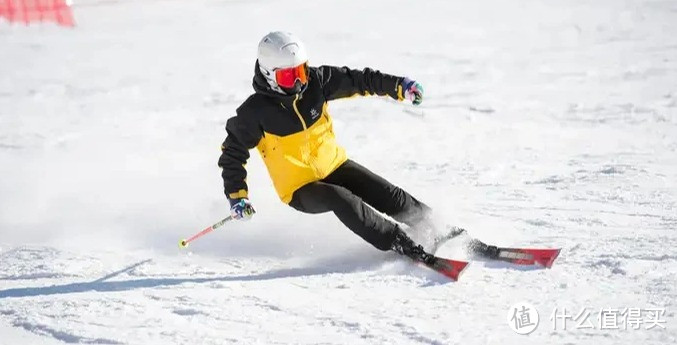 娜娜最新的滑雪照，帅不帅！！！