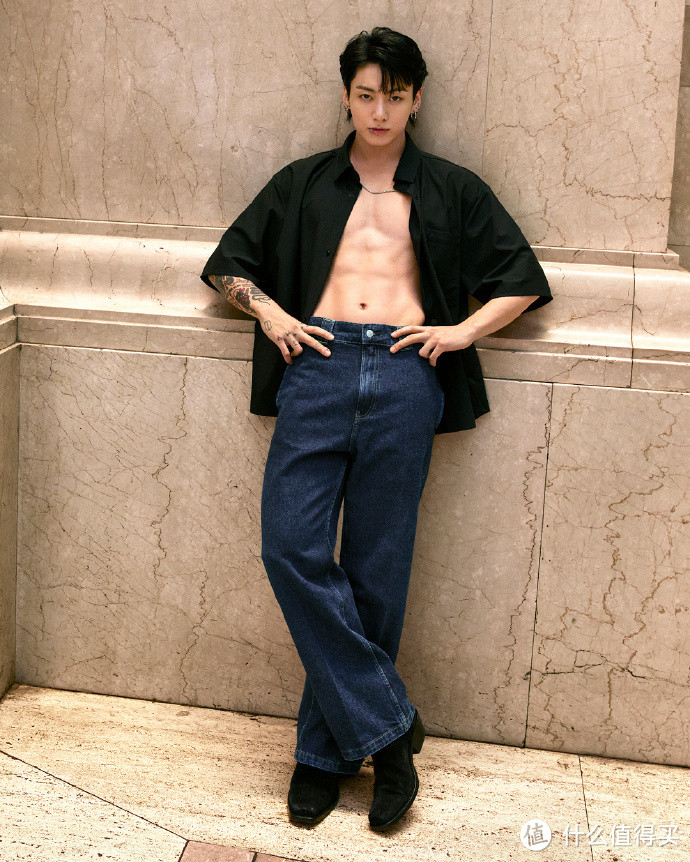 Calvin Klein 发布24年春季大片，KPOP巨星代言，诠释极简时尚风格！