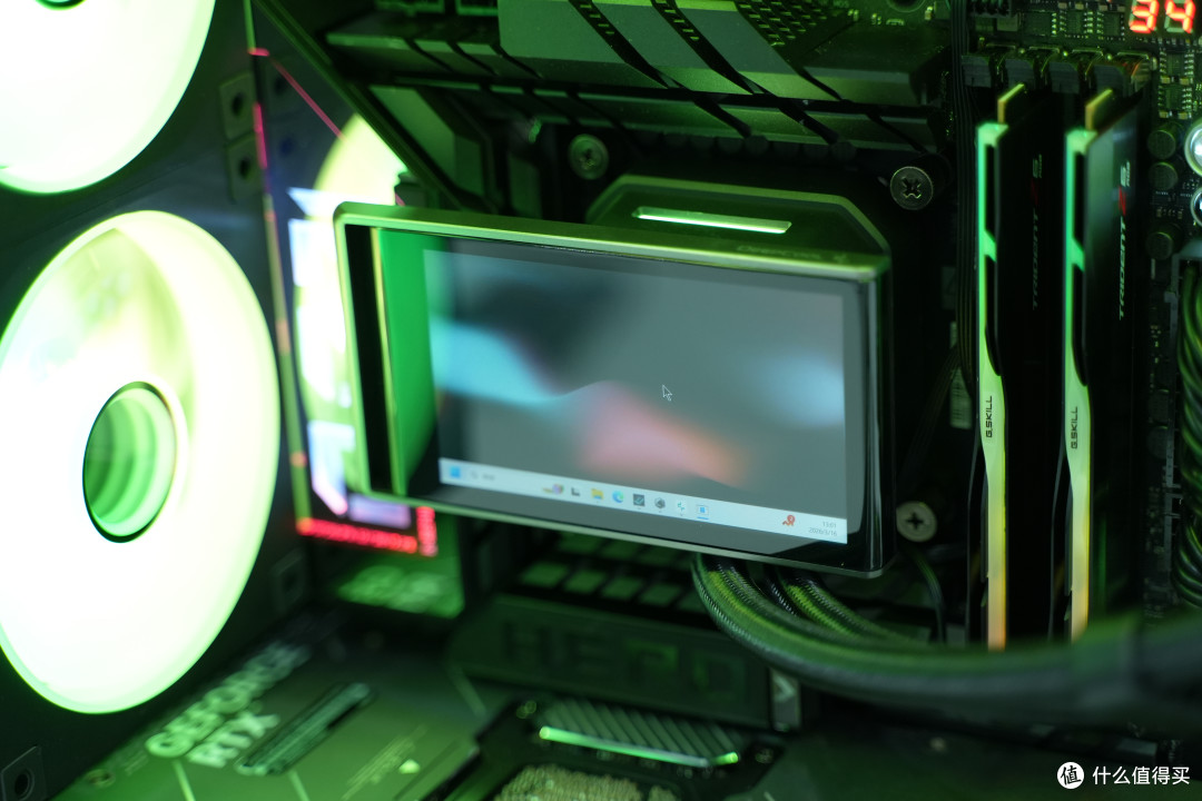 评论有奖、内行评测：加量不加价，主流装机市场的洗牌之作，酷睿 Ultra 270K/250K Plus 首发评测