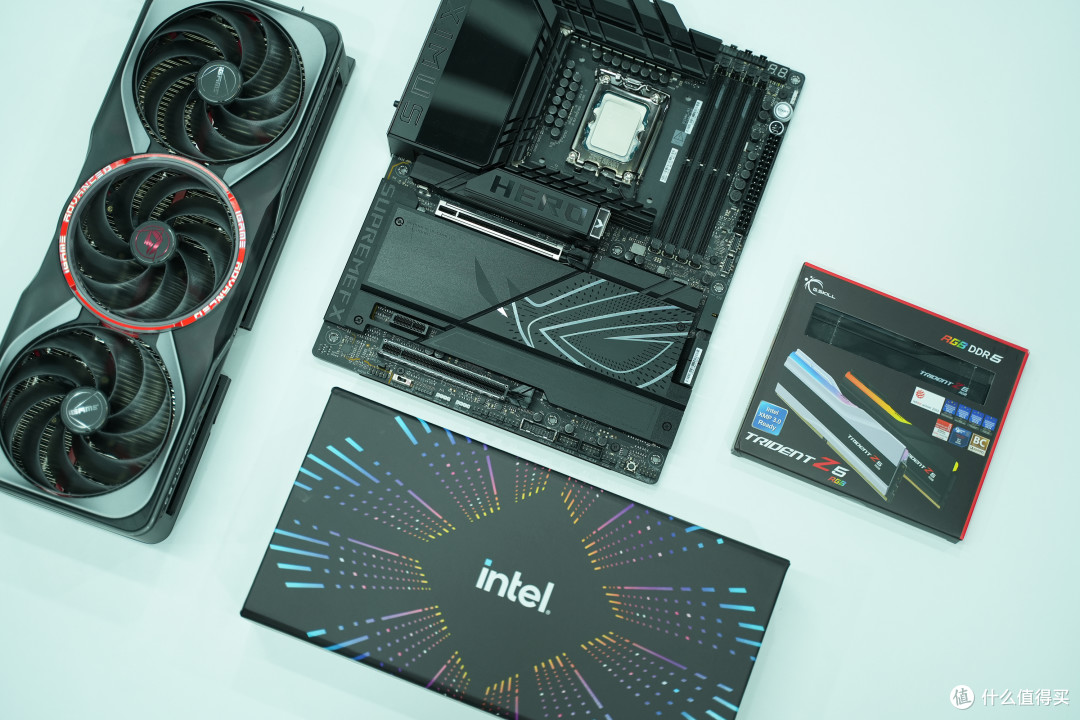 评论有奖、内行评测：加量不加价，主流装机市场的洗牌之作，酷睿 Ultra 270K/250K Plus 首发评测